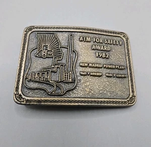 Vintage 1982 New Madrid Power Plant Aim For Safety Award Gürtelschnalle  - Bild 1 von 5