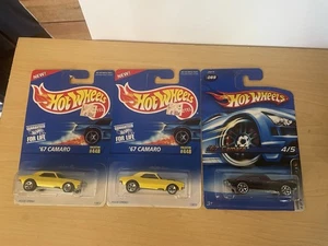 Hot Wheels '67 Camaro 1996 #448 & 2006 Motown Metal #089 lotto di 3 - Foto 1 di 16