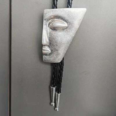 Corbata estilo nativo americano vaquero occidental con corbata bolo de media cara Foto 1 de 4