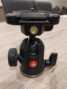 Manfrotto 488RC0 Midi Ball Head Rapid Connect with 1/4 and 3/8 plates - Picture 1 of 4