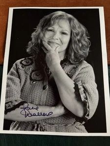 (LT100) DAME JULIE WALTERS ORIGINAL SIGNED AUTOGRAPH HARRY POTTER MOLLY WEASLEY - Picture 1 of 3