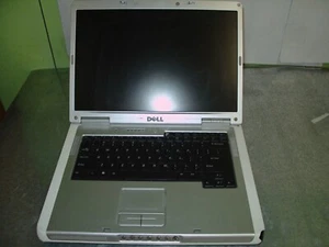 Dell Inspiron 6400 1.66 GHZ Core Duo 2GB Ram/HDD/PS - small line in screen - Picture 1 of 5