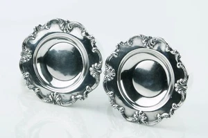 Hermoso par de tapetes de mantequilla peruanos de plata de ley - M. Murguía Scrollwork - Imagen 1 de 4