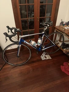 TREK MADONE 5.5 - Picture 1 of 12