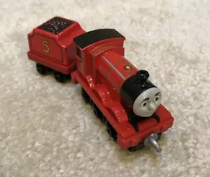 Thomas Friends James Red Tender Die-Cast Toy Train Tank Engine Coleccionable 2013 - Imagen 1 de 12
