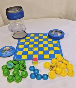 Cranium Grab & Go Checkers Extreme ~ neue Wendungen auf einem klassischen Spiel ~ 2 Spieler ~ 6+ - Bild 1 von 6