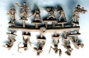 SOLDATINI 1/72 Apocalyptic ERA - WARGAMES SERIE FANTASY BOX Stalkers. Set 2 - Picture 1 of 3