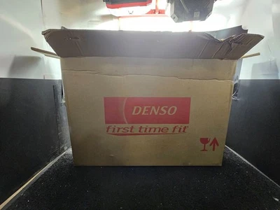 Denso 221-3223 - Radiador de refrigerante del motor para Honda Element 02-06 CR-V 2003-2006 Foto 1 de 4