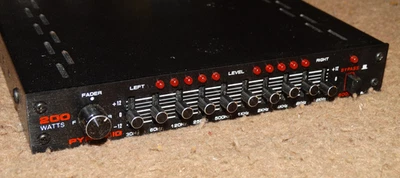 PYRAMID SE903-VL-LED 200 vatios súper delgado 10 bandas ecualizador amplificador amplificador nuevo de stock Foto 1 de 4