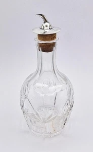 BOTELLA DE ACEITE/CONDIMENTO DE VIDRIO CORTADO CON TAPA DE PLATA ESTERLINA VINTAGE Birmingham 1962 - Imagen 1 de 7