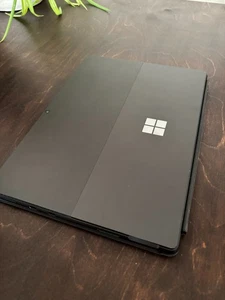 Microsoft Surface Pro 8 i5 11th Gen, 8GB RAM 256GB SSD With Keyboard - Picture 1 of 6