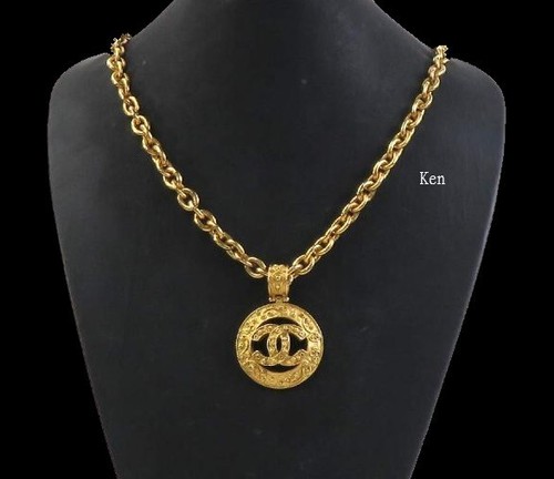 CHANEL Collana Ciondolo Girocollo AUTENTICA Kenkenjp Medaglia Moneta Oro Vintage Motivo Lava
