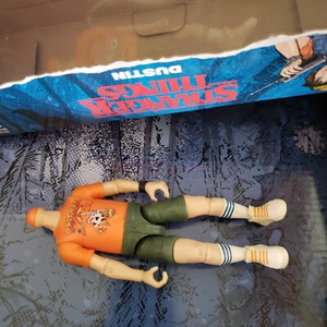 1/12 Scale Playmates Toys Stranger Things Dustin Buff Body - Picture 1 of 2
