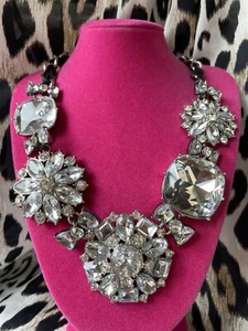 ENORME Collar de Cristal Betsey Johnson Icónico Arco Glam Joya Transparente BRILLANTE RARO - Imagen 1 de 8