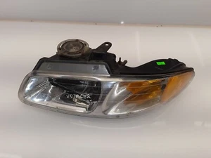 Chrysler Voyager 1997 Linke Vorderseite Scheinwerfer Licht OEM 08-333-1110L - Bild 1 von 10