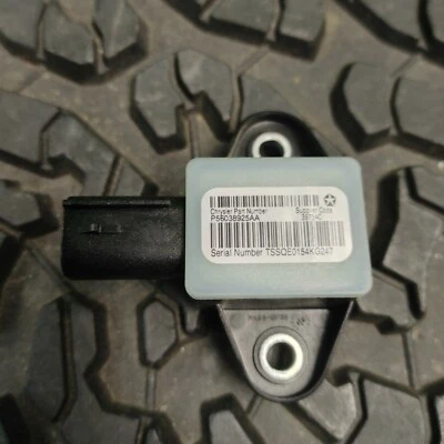 Sensor de presión de impacto para puerta delantera izquierda o derecha Dodge Dart OEM 2013-2016 OEM Foto 1 de 4