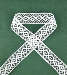 Spitzenborte, 100% Leinen, Pat. 75250, Breite 33 mm, 1 Meter lang, Farbe Ecru - Bild 1 von 6