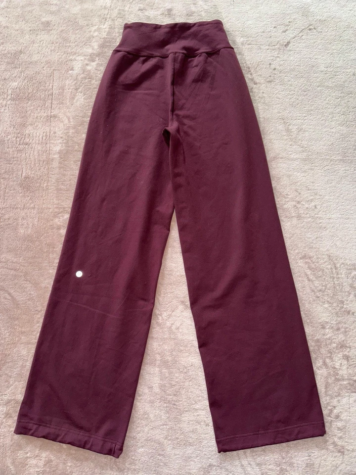 Pantalones para mujer Lululemon Still borgoña pierna ancha talla 4 Foto 1 de 4