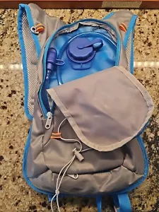 Neu Path & Stream 2 Liter Trinkrucksack - Bild 1 von 6