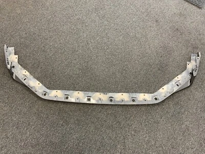 Оригинальный разветвитель передних губ 2017 Nissan R35 GTR - Изображение 1 из 4