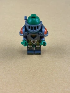 LEGO Aaron Silver Visor Minifigure 70325 Nexo Knights Castle 2" - Picture 1 of 9