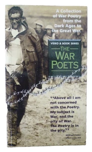 The War Poets A Collection of War Poetry from the Dark Ages to the Great War - Foto 1 di 1