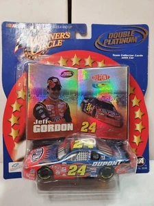 Jeff Gordon 2001 Winners Circle Dupont 1:43 Diecast Car Nascar Double Platinum - Picture 1 of 3