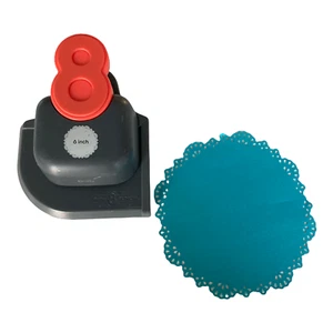 We R Memory Keepers Mini 8 Paper Punch Doiley 6 inch Round Card Making Craft Art - Picture 1 of 9