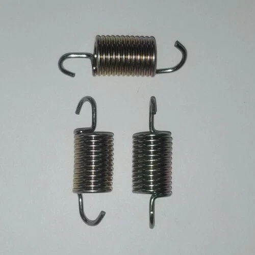 Yamaha Spring x3 NOS 168-84335-60; DS6 R3 TX650 XS1 XS2 YCS1 YDS5 YR1 YR2 - Image 1 of 1