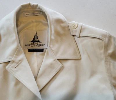 Gabardina Misty Harbor 12P blanco roto totalmente forrada, cinturón, ventilación trasera abotonada Foto 1 de 4