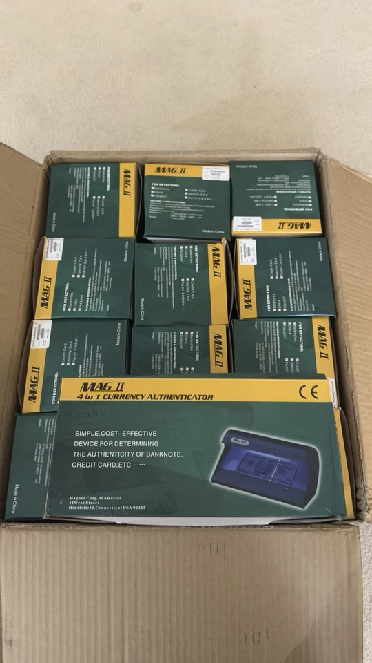 Lote - 12 Mag II 4 en 1 Autenticador de Moneda Luz UV y Blanca R-2 Foto 1 de 4