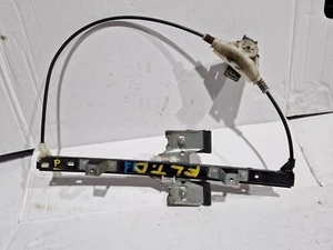 Freelander 1 Manual Right Hand Rear Window Glass Regulator ALR8178 (P) - Picture 1 of 6