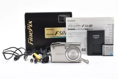 DDU【Near Mint】Fujifilm FinePix F50fd Digital Camera 12MP Silver 3x Optical Zoom - Image 1 of 4