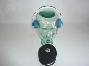Beats Solo Headphones Over-Head Bluetooth - Blue + Case - Picture 1 of 5