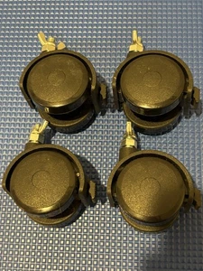 Laufräder 4er Set mit Flügelmuttern, Schrauben und Schlössern | unbekannte Herkunft 🛞 - Bild 1 von 3