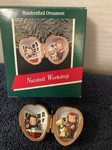 HALLMARK 1989 NUTSHELL WORKSHOP ORNAMENT - Picture 1 of 8
