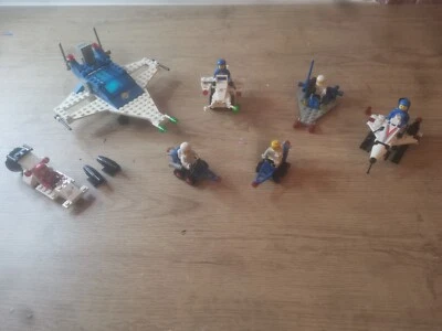 Lotto lavoro Lego Space Bundle vintage anni 80, navi, incrociatori, passeggini, astronauti - Immagine 1 di 4