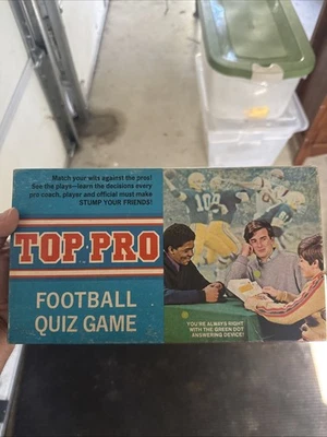 Vintage 1970s Top Pro Football NFL Quiz Card Game 36 Cards Edu-Cards IN BOX - Image 1 of 2