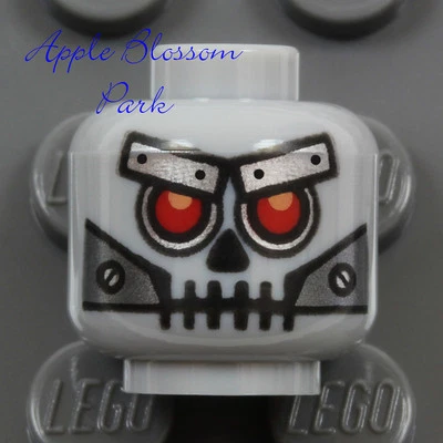 LEGO Monster Robot MINIFIG GRAY HEAD - Halloween Movie Metal Robo Skeleton Skull - Image 1 of 3