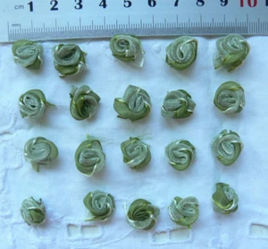 Cream Edge GREEN Organza Ribbon ROSES - 24 per Pk - 12-13mm Across VerCpbrd - Picture 1 of 3
