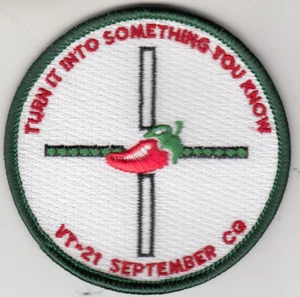 VT-21 TRASFORMALO IN QUALCOSA CHE CONOSCI TOPPA SPALLA - Foto 1 di 1