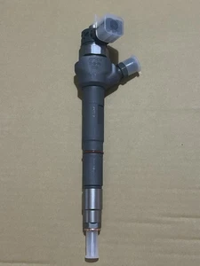 0445110369 03L130277 | 2.0 TDI | Audi VW Seat Skoda Injector - Picture 1 of 3