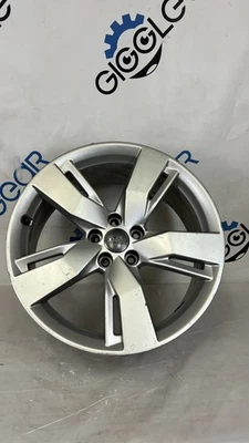 Llanta de aleación plateada Audi Q5 2018-2019 19X8 5 radios radios ranurados OEM Foto 1 de 4