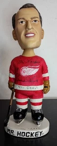 Gordie Howe Detroit Red Wings 2002 autografiado Bobblehead, Mr Hockey 1071 goles - Imagen 1 de 7