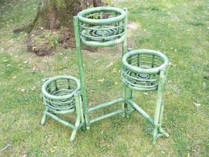 Blumenständer, Raumteiler aus Peddigrohr, grünlich - Picture 1 of 4