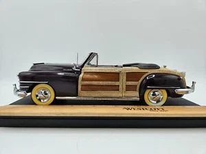 1948 Chrysler Town & Country Danbury Mint 1/24 Diecast With Plastic Case - Picture 1 of 9