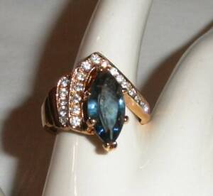 Sapphire Blue Marquis Cut Crystal & Rhinestone Gold Tone Ring ~ DAC ~ Size 9.25