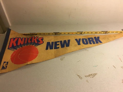 Vintage New York Knicks NBA Basketball Pennant Cover
