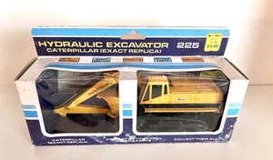 JOAL CATERPILLAR 225 EXCAVATOR - 1/43 SCALE - No. 216 - MINT in BOX MODEL - LOOK - Picture 1 of 14