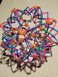 Expanding Ball Geometry Toy - Picture 1 of 3